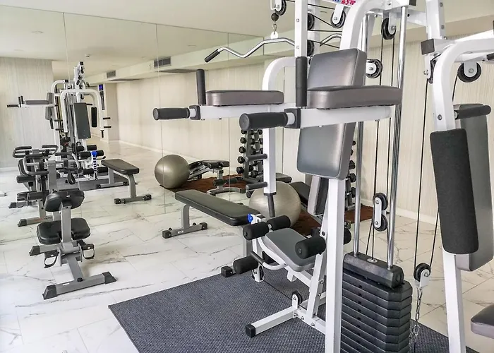 W Pool And Gym Near Mrt Station And Malls Apartment Bangkok