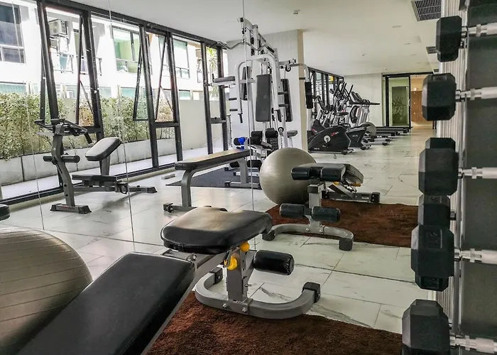 W Pool And Gym Near Mrt Station And Malls Bangkok