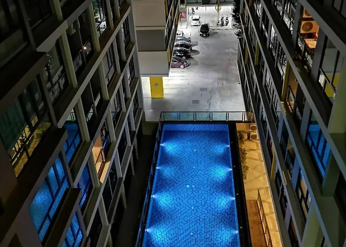 W Pool And Gym Near Mrt Station And Malls