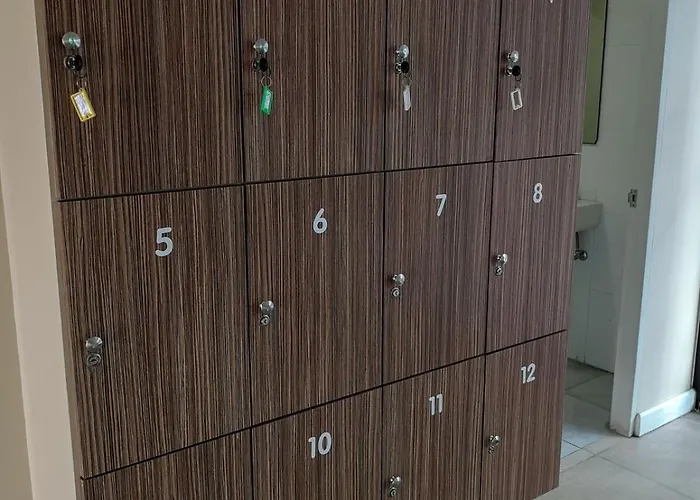 Apartment W Pool And Gym Near Mrt Station And Malls